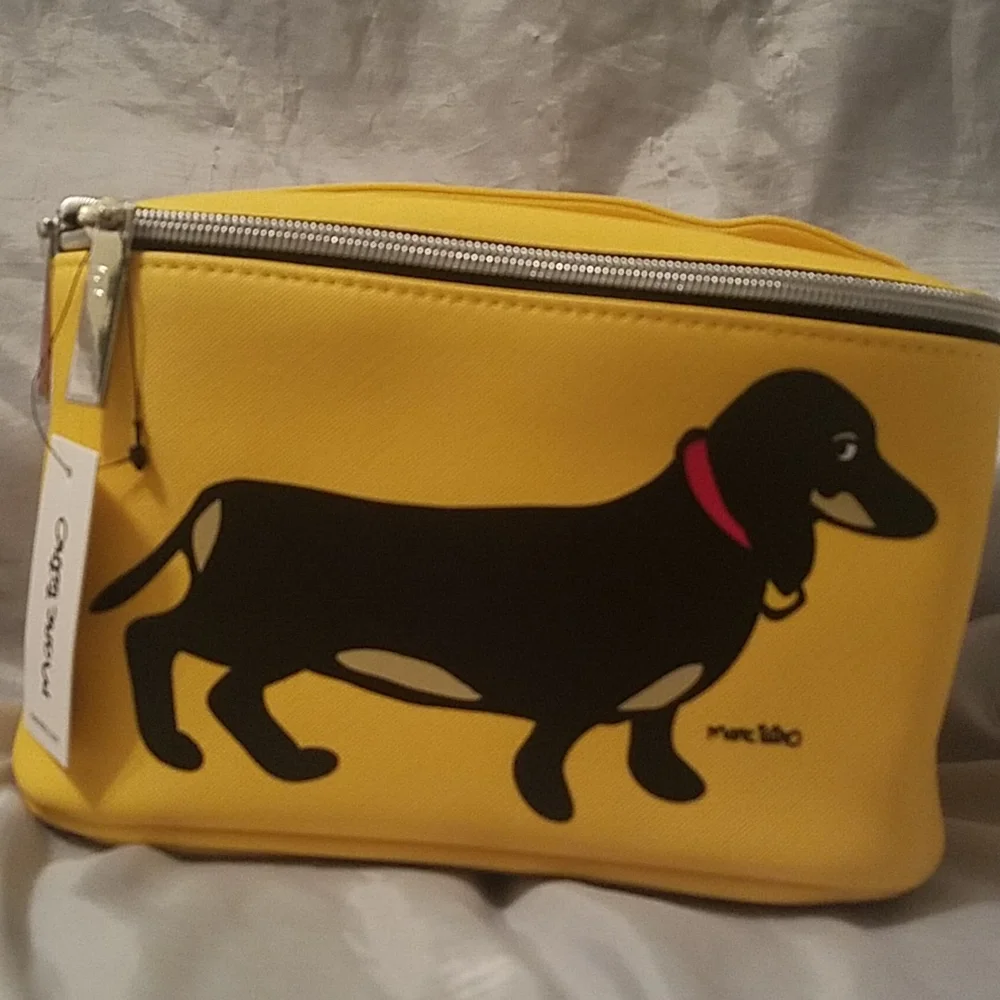 Marc Tetro Dachshund Dog breed case NWT - Picture 1 of 4